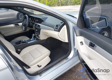 2013 Mercedes-Benz C 250 Sport from USA, damaged, VIN WDDGF4HB8DR245873